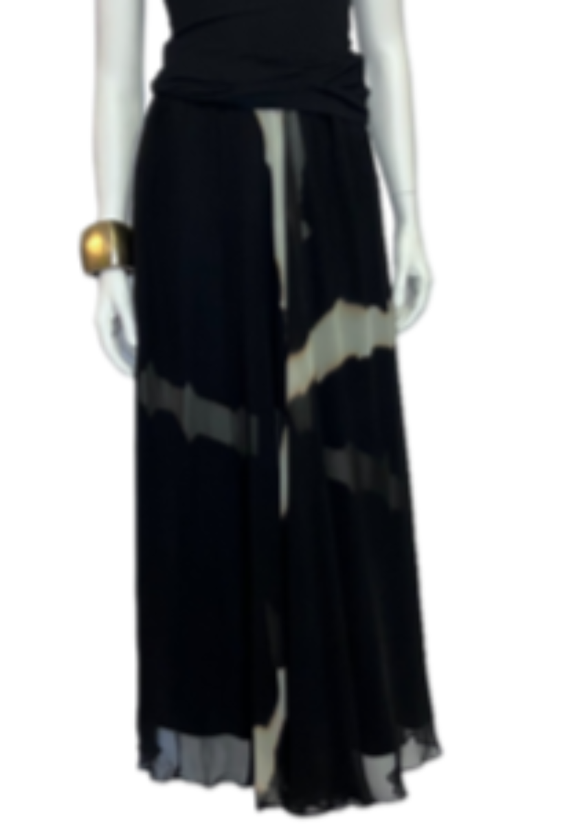 ★SCULPTOR★ Shirring Layered Maxi Skirt Black SC24S409BK Shirring Layered Maxi Skirt Black – Sculptor